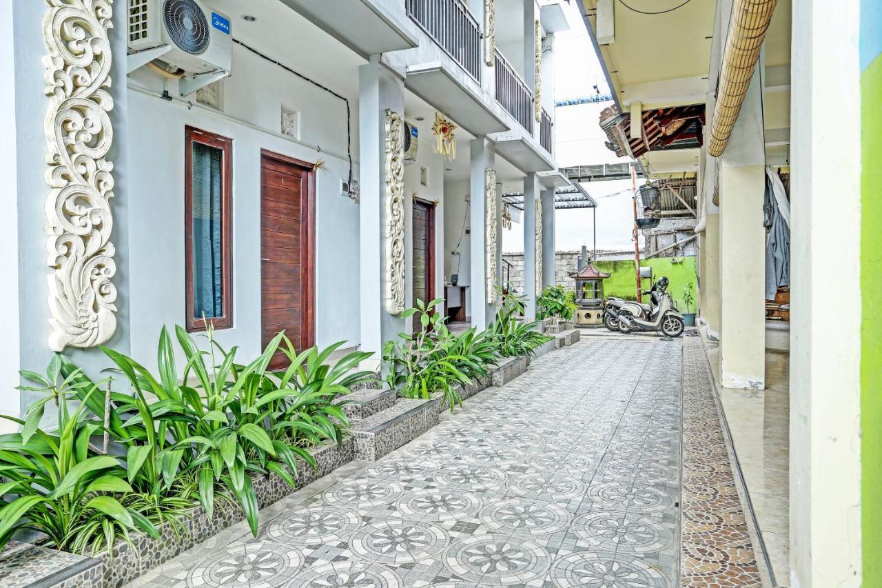 Oyo 91080 Kubu D&D Guesthouse Seminyak  Luaran gambar