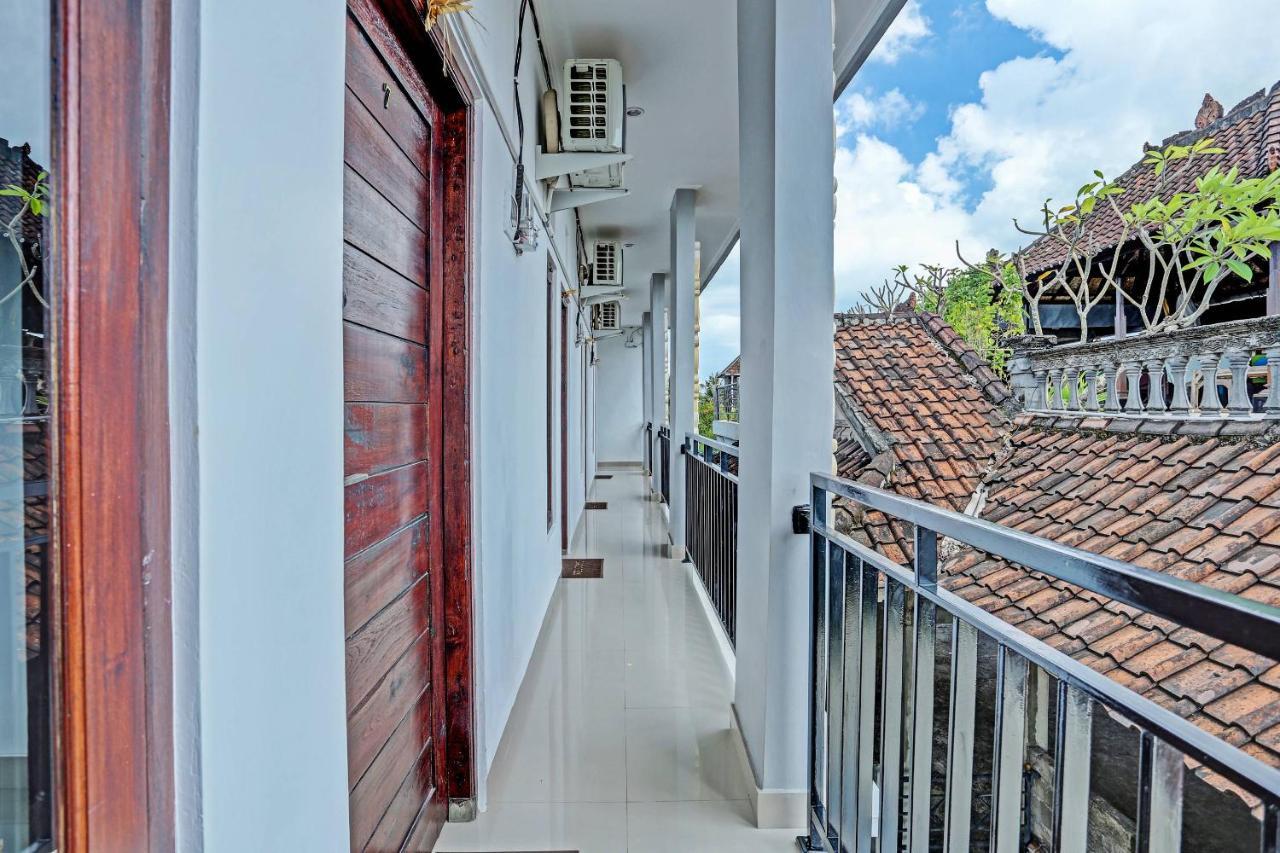 Oyo 91080 Kubu D&D Guesthouse Seminyak  Luaran gambar