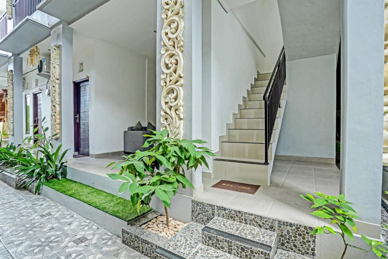 Oyo 91080 Kubu D&D Guesthouse Seminyak  Luaran gambar