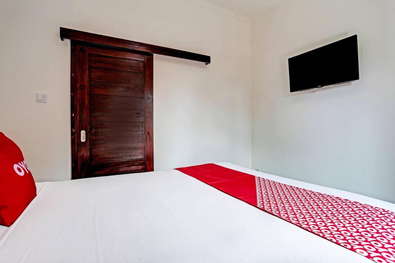 Oyo 91080 Kubu D&D Guesthouse Seminyak  Luaran gambar