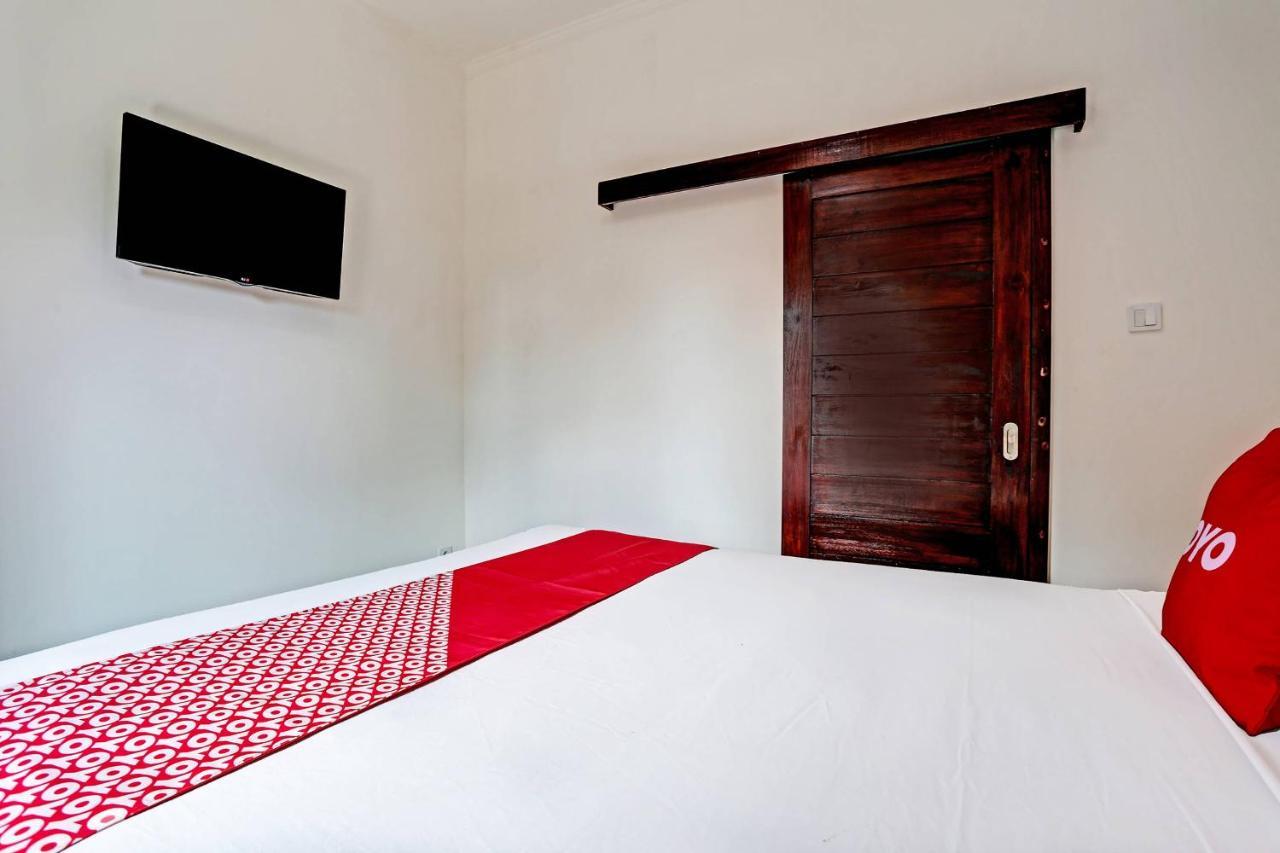 Oyo 91080 Kubu D&D Guesthouse Seminyak  Luaran gambar