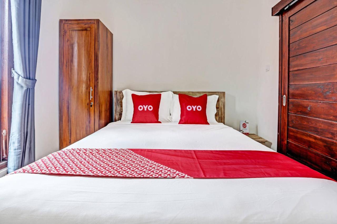 Oyo 91080 Kubu D&D Guesthouse Seminyak  Luaran gambar